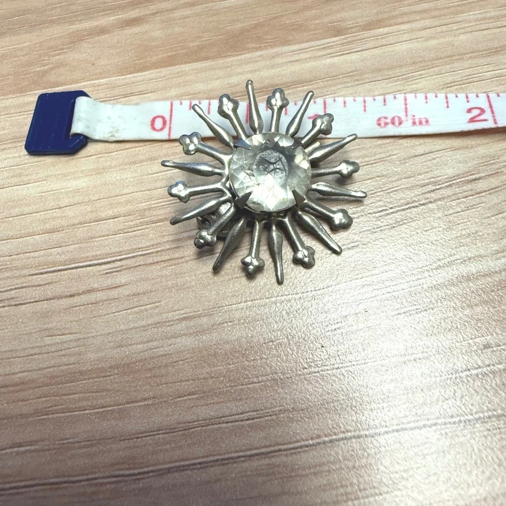 Vintage Silver Tone Starburst Brooch Clear Rhinestone Celestial Sunburst‎ Pin